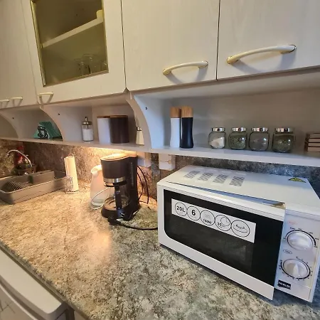 Nebel Vendeghaz Apartman Komárom
